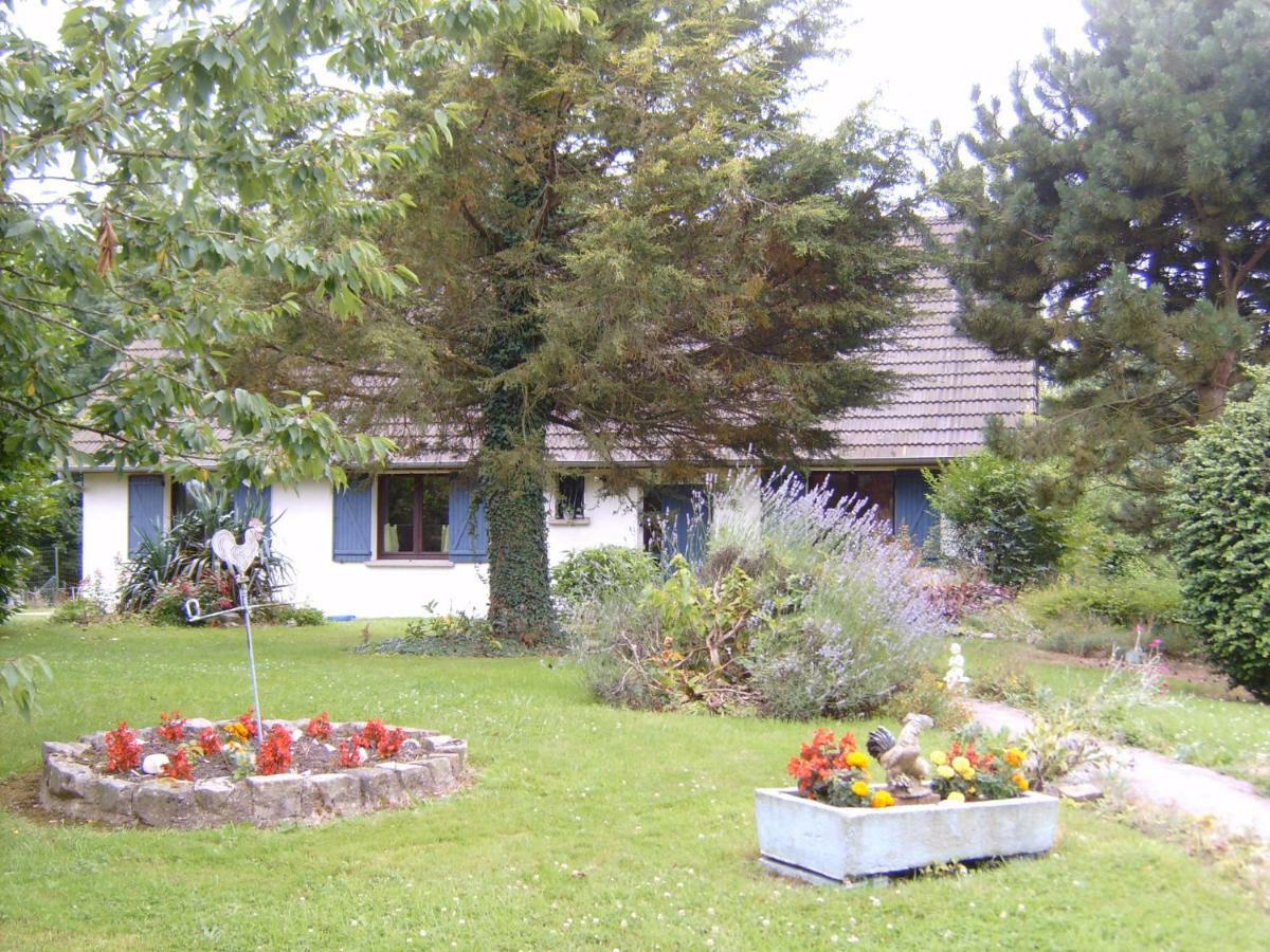 Chambre Campagnarde Du Gres Rouge De Beauval Exterior foto